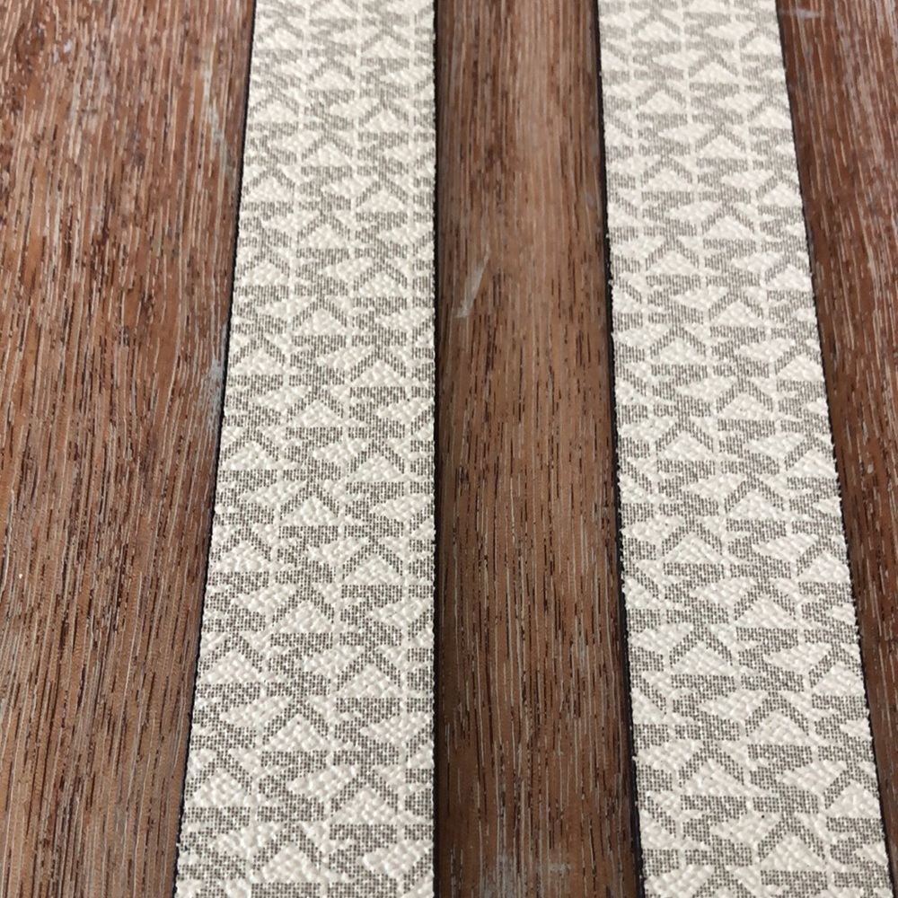 All solid not available - Picture 4 of 16